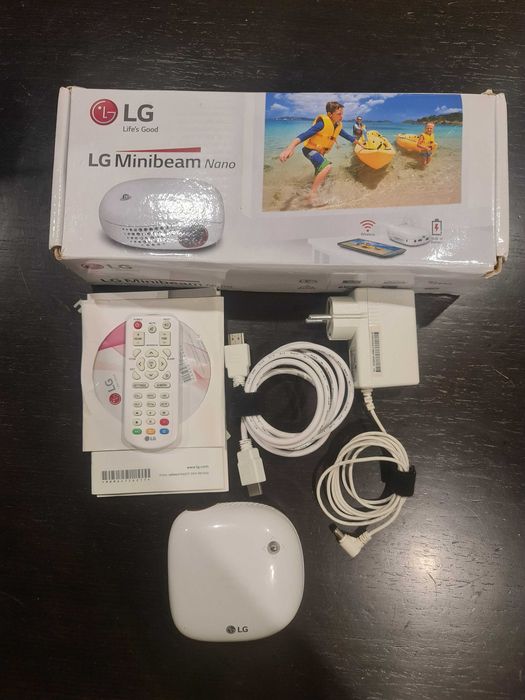 Projetor LG Minibeam Nano PV150G (falta de uso)