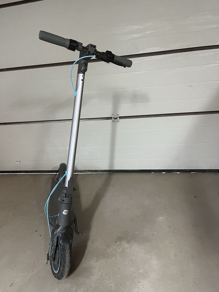 Hujenoga elektryczna motus scooty 10