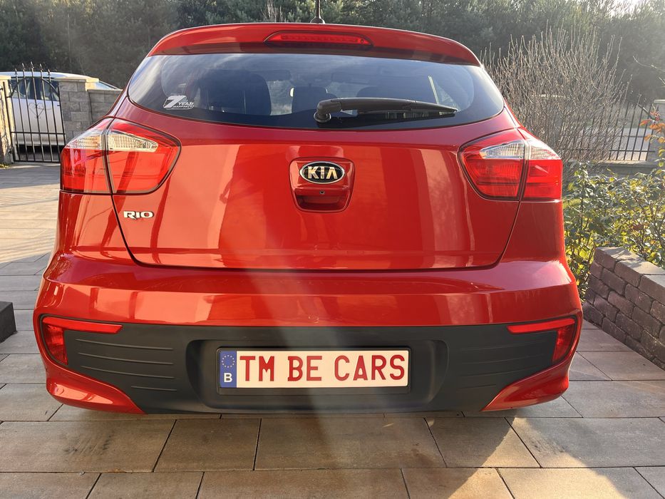 Kia Rio Benzyna Ekran Kamera Cofania