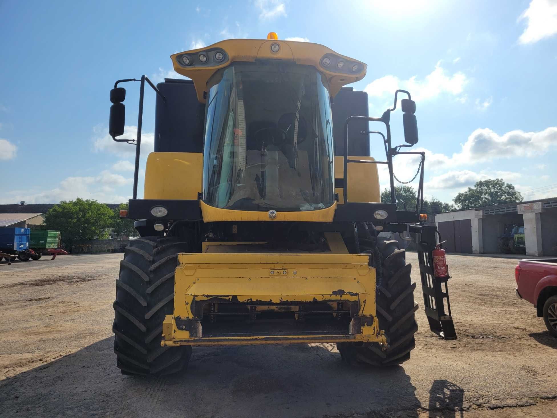 New Holland CX6080