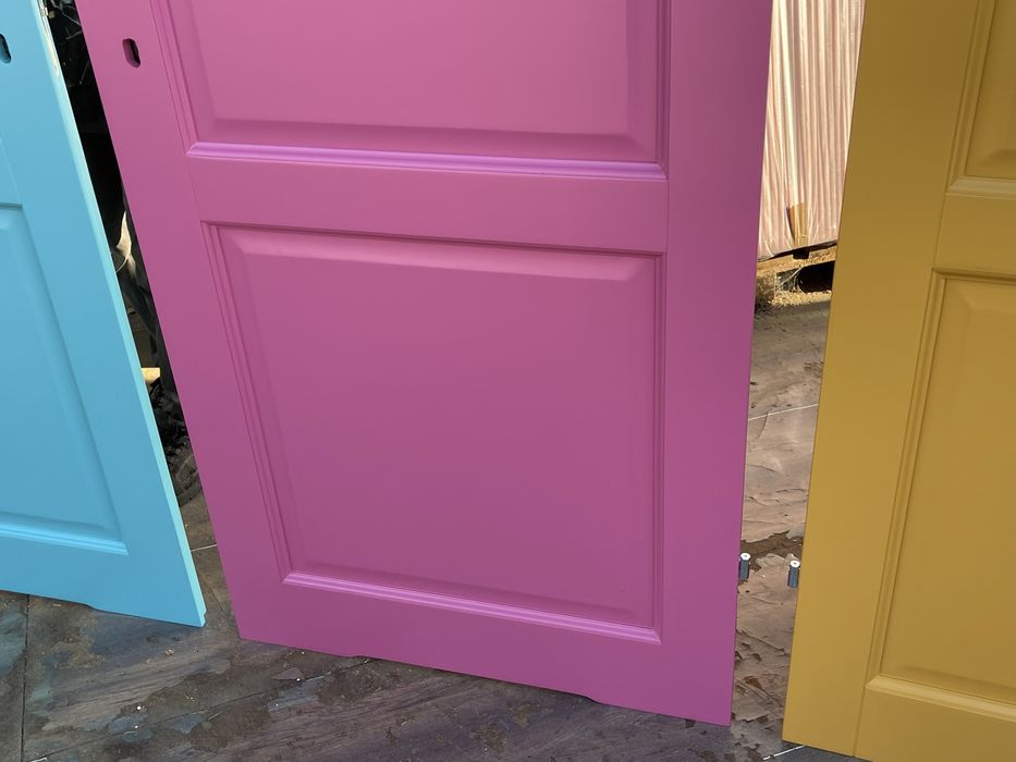 Drzwi drewniane w dowolnym kolorze Ral lub NCS KRIS