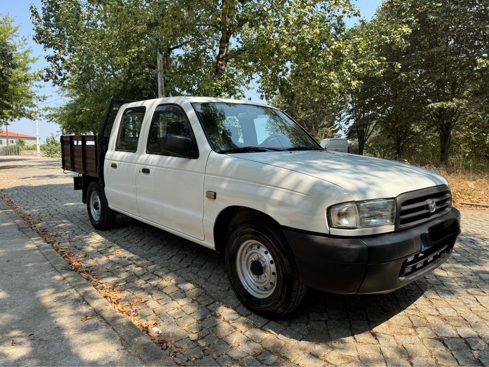 Mazda B2500 4x2