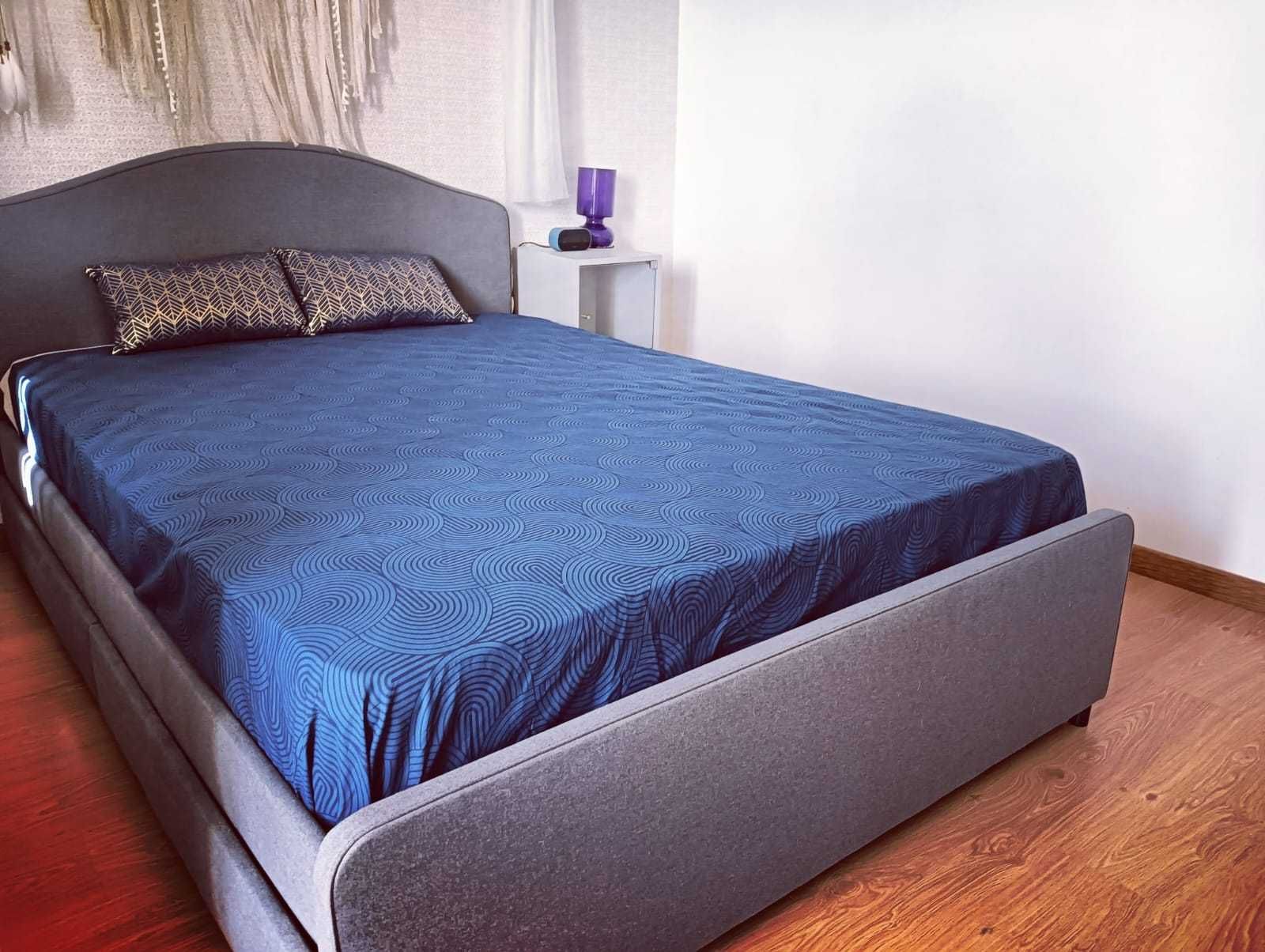 Cama de Casal | IKEA Hauga (como nova) + Colchão Ortopédico