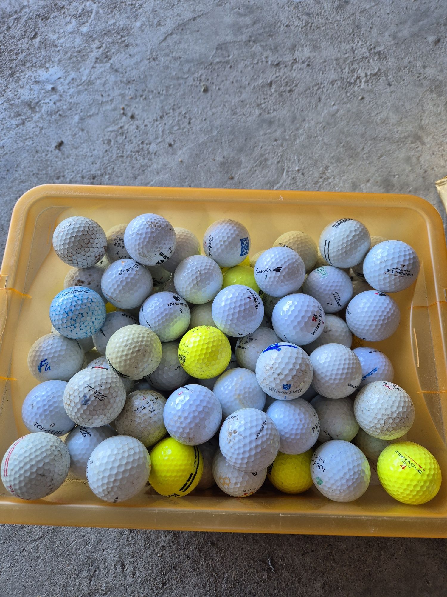 Vendo bolas de golfe
