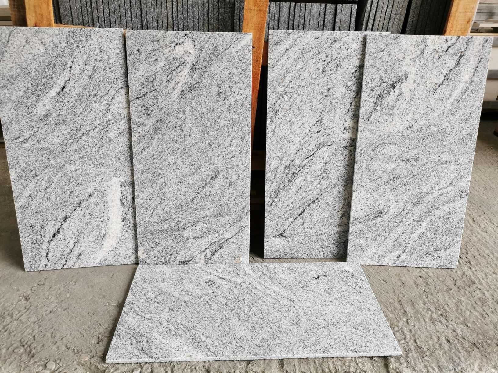 Płytki granitowe VISCONT WHITE DUKE 61 x 30,5 x +/- 1,2 polerowane