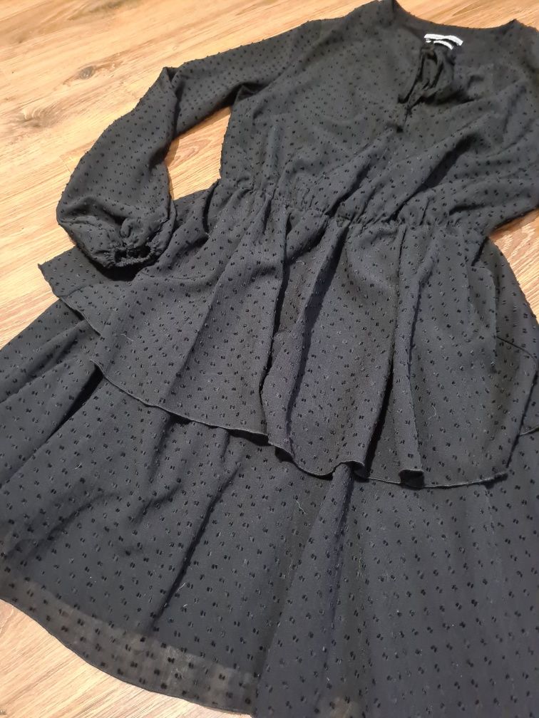 Чёрное платье от Reserved