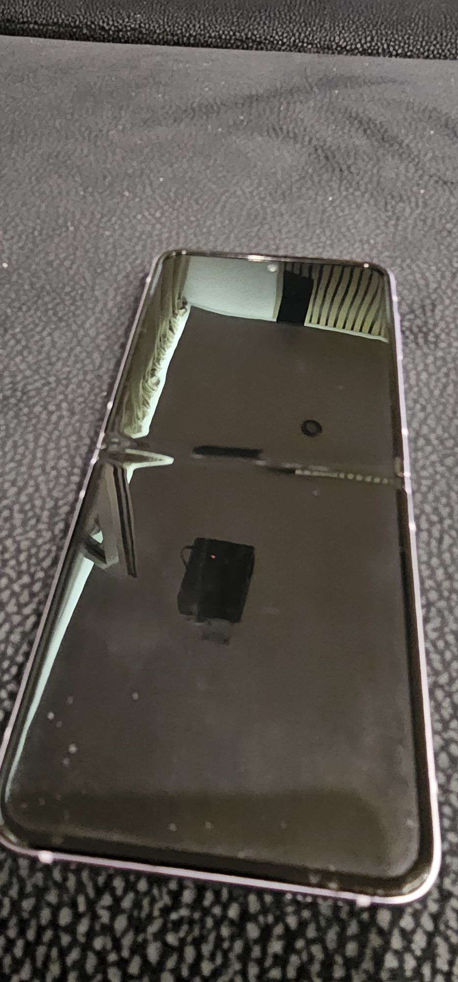 Samsung galaxy z flip 3. 5g skladany