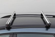 Poprzeczki dachowe na relingi aluminiowe 1350 mm