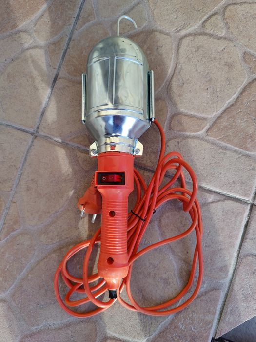 Нова електрична лампа, фонар