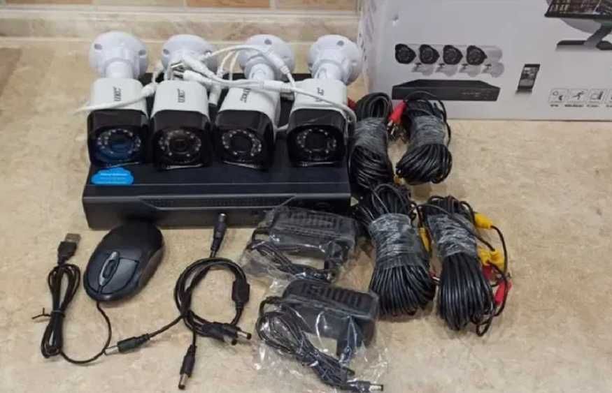 Комплект видеонаблюдения набор на 4 камеры з реєстратором Full HD