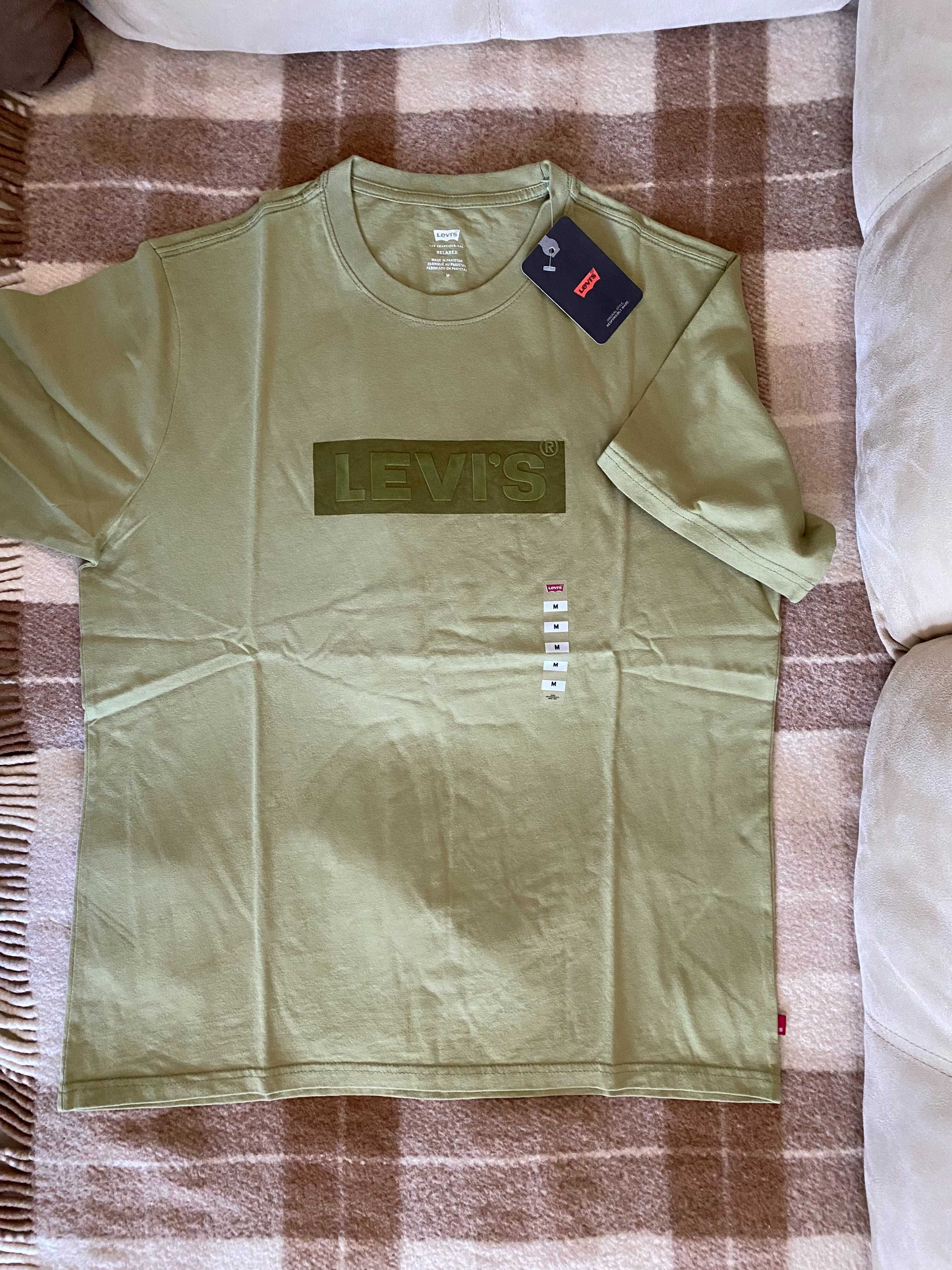 Футболка чоловіча Levi's® 	Relaxed Fit Short Sleeve T-Shirt