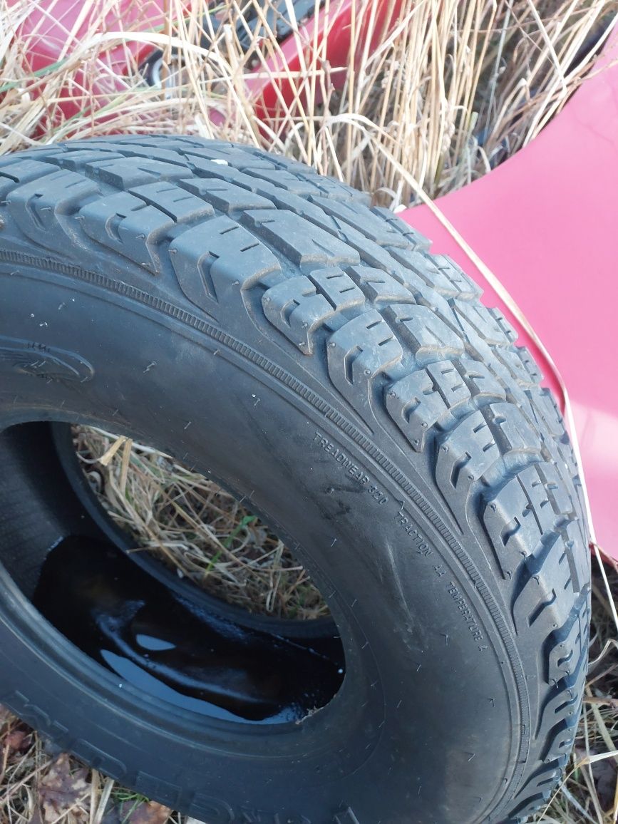 opony 15 cali R15 R 15 235/75 105 S terenowe Jeep all terrain AT 4szt