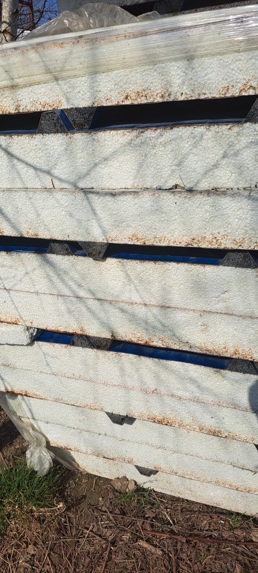 Płyta obornicka wielowarstwowa 10cm nowa oddam jak za darmo 3.5m