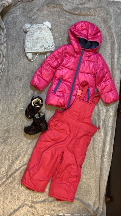 Полукомбенизон зимний детский куртка benetton на 2-3 года на девочку