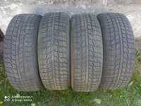 Продам шини 215/65R16