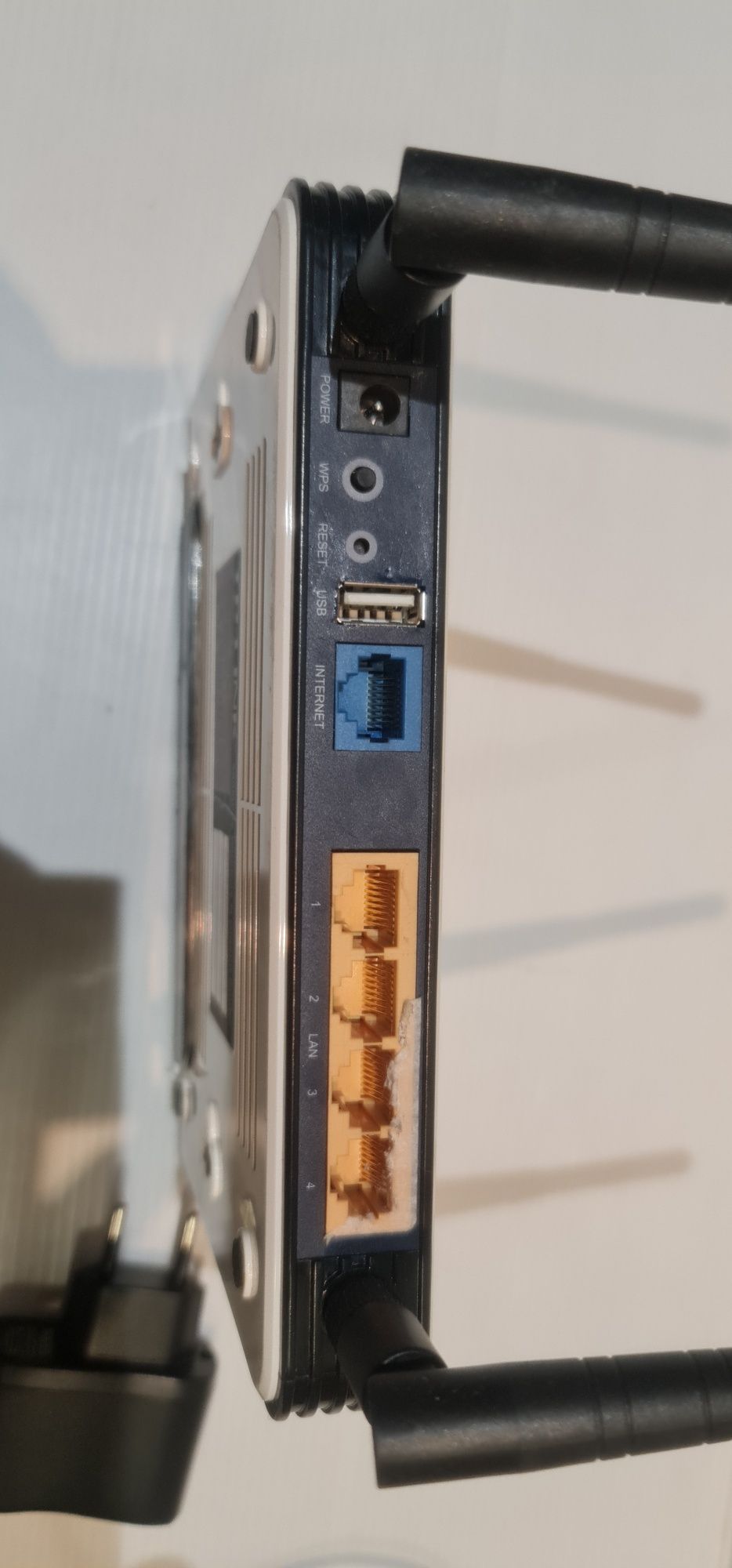 Роутер TP-Link TL-WR1042ND
