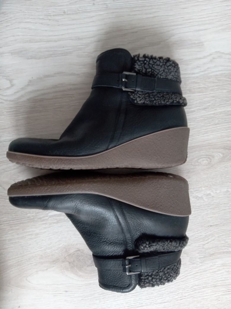 Buty na koturnie Ecco Shiver Wedge r.42