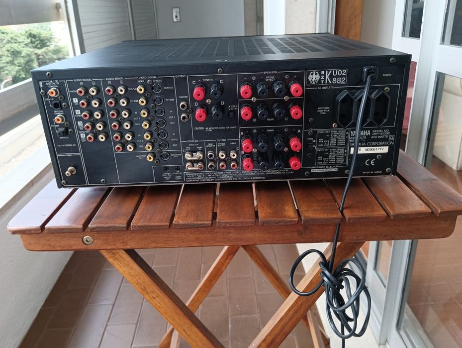 Amplificador Home Cinema YAMAHA DSP-A1092