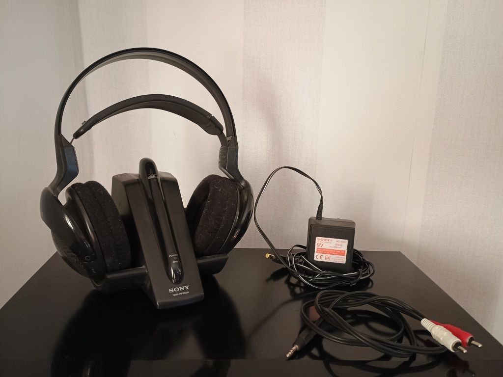 Słuchawki bezprzewodowe Sony MDR-RF820R