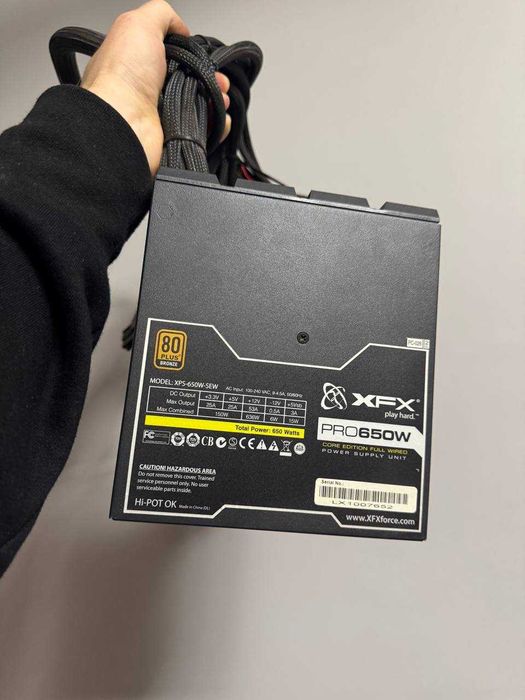 Блок живлення 650W XFX PRO 650W XPS-650W-SEW 80+bronze
