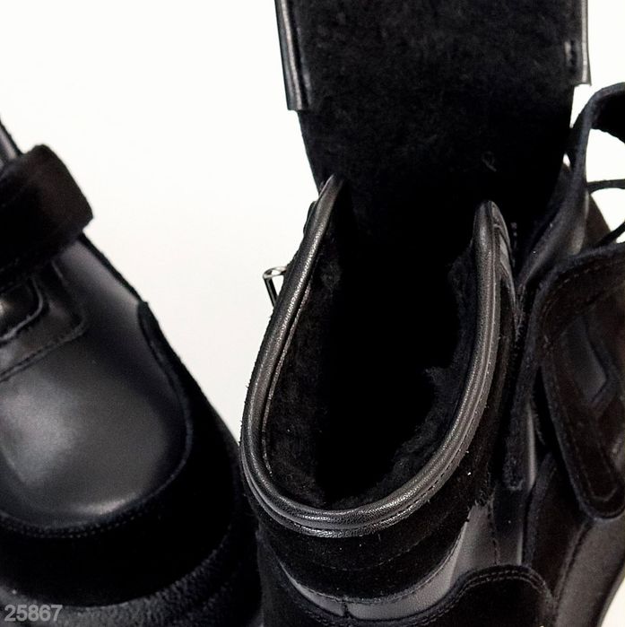 Жіночі шкіряні зимові черевики в кольорах