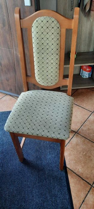 Komplet 6 krzeseł drewnianych tapicerowanych