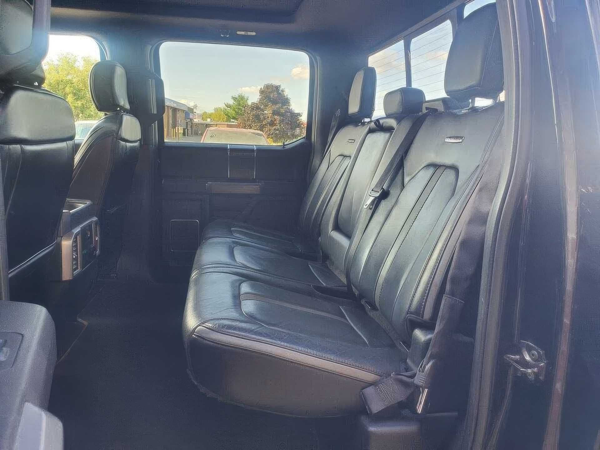 2018    Ford F-150