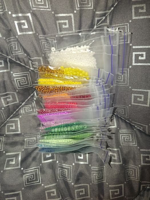 Лот бісеру З ОЛХ ВЖЕ!!