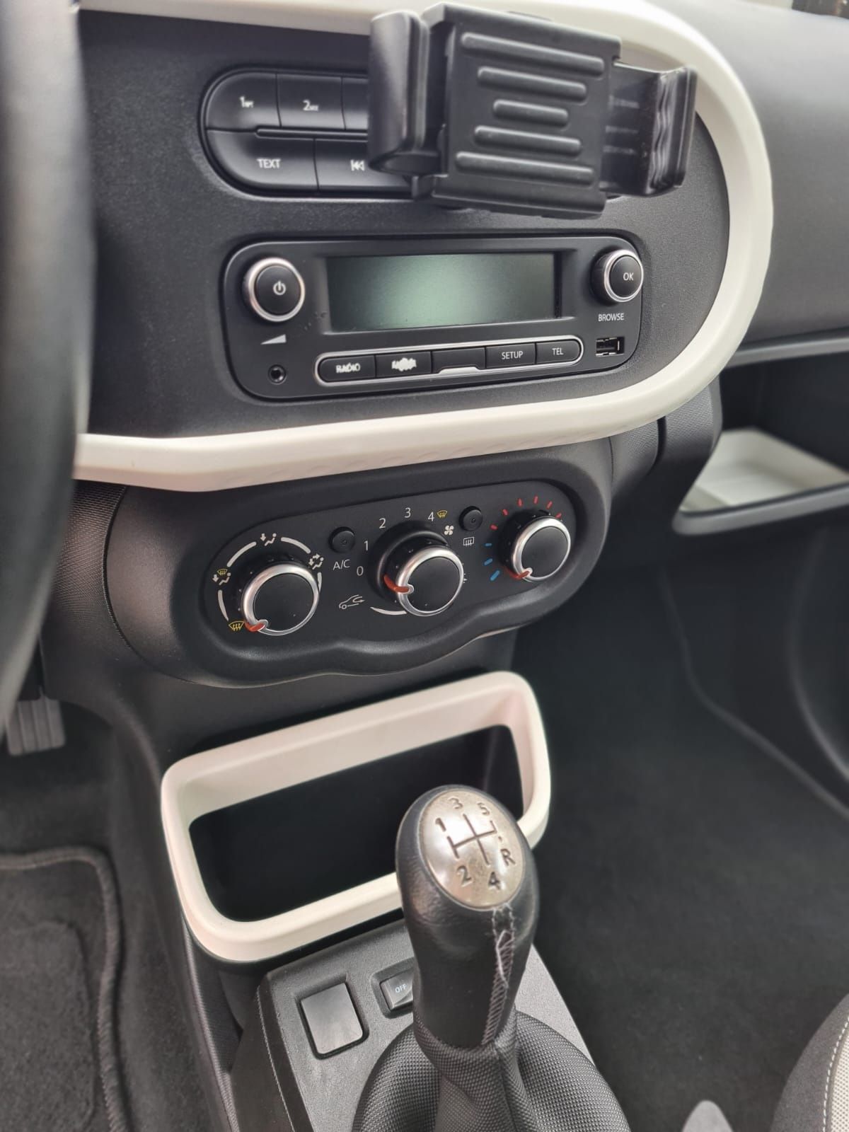 Renault Twingo 4 stan idealny