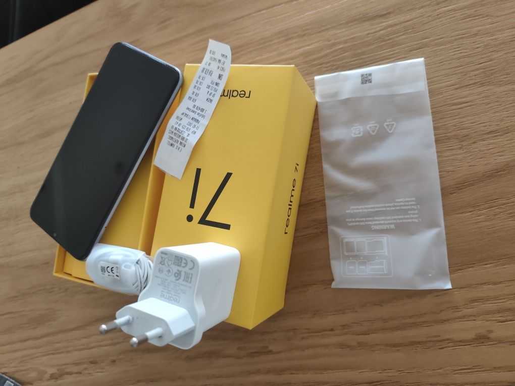 Realme 7i   4/64 GB