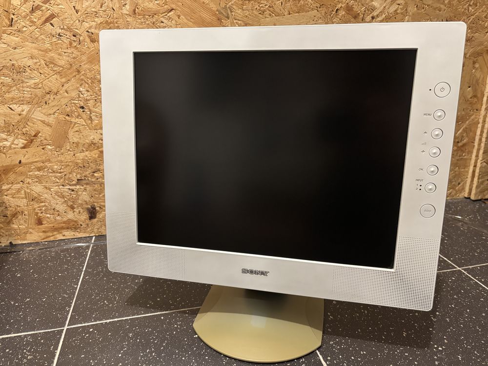 Monitor SONY 15 Polegadas