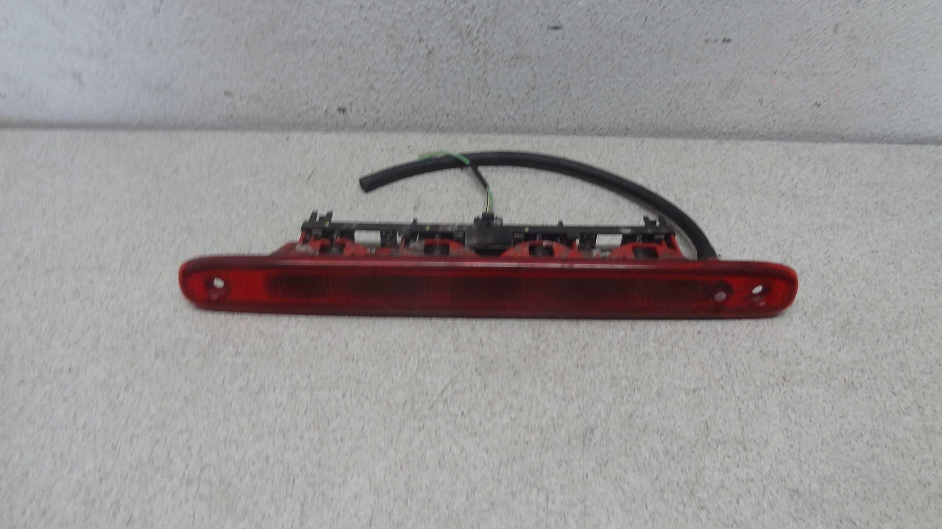 Toyota aygo I  światło stopu trzeci stop