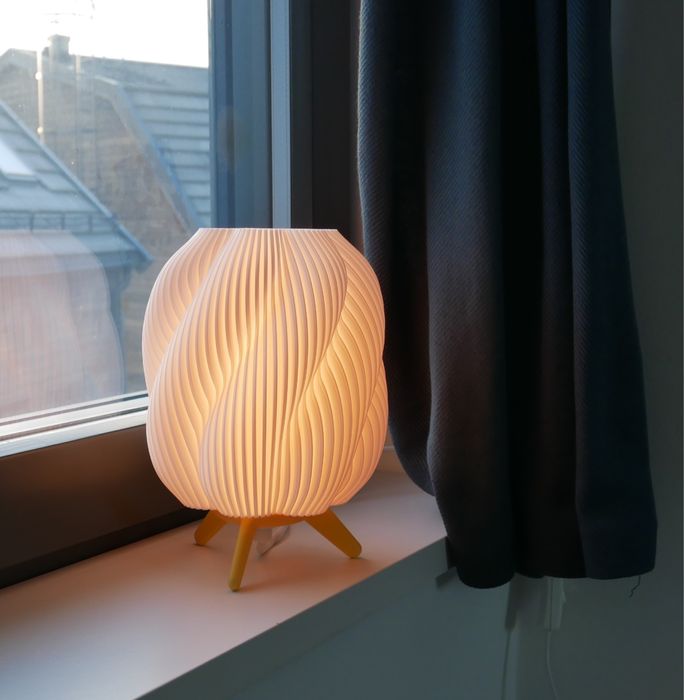 Candeeiro de mesa TWIST 01 - luz de presença