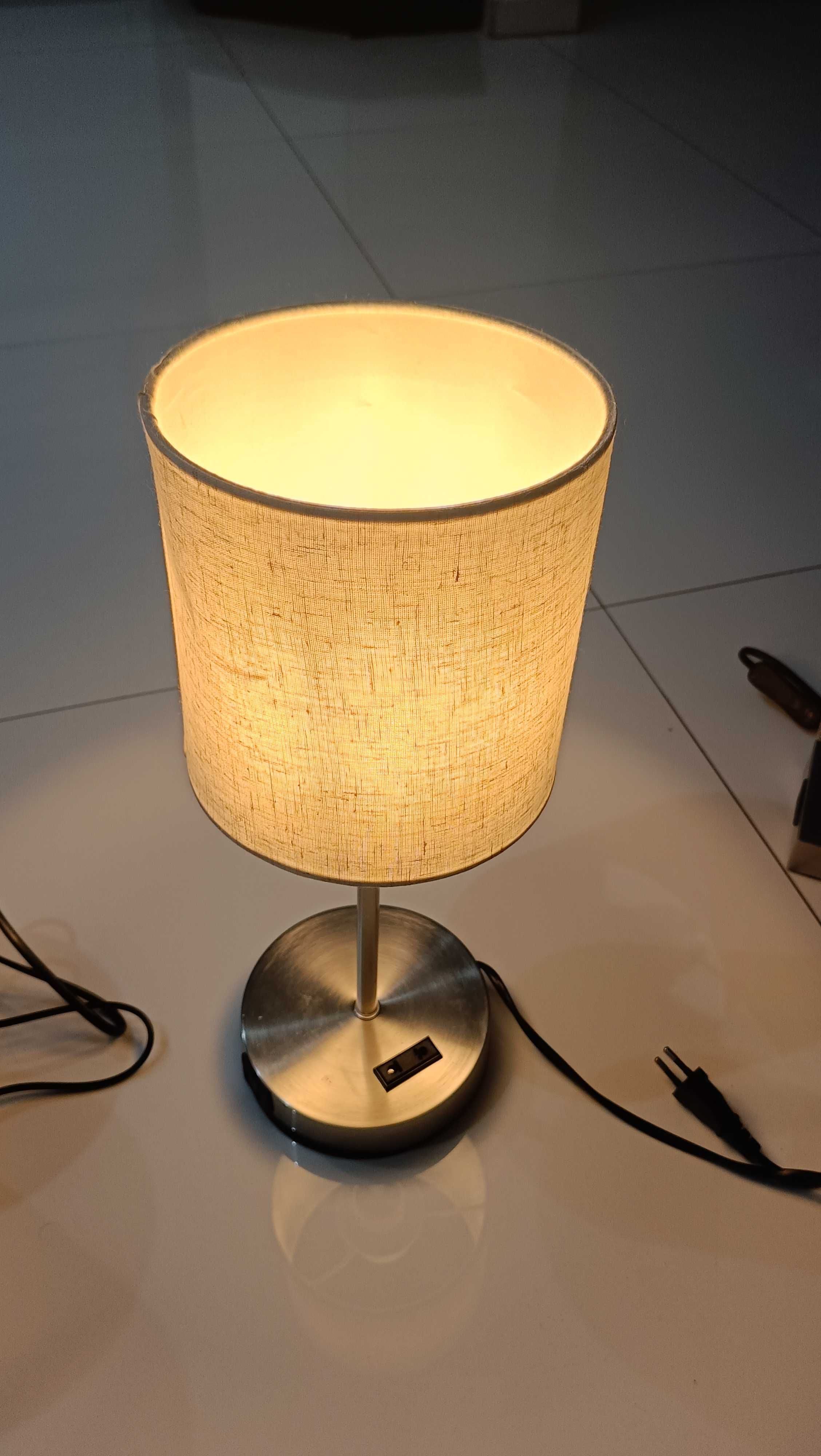 lampka nocna beże i brązu 2 porty usb ładowarka