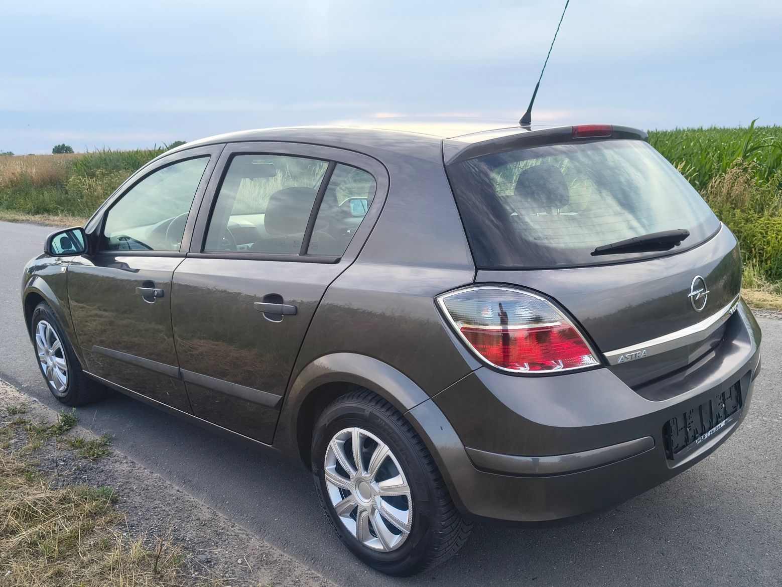 Opel Astra 1.4 Benzyna   Klima  Niemcy  Bez wkładu  2009