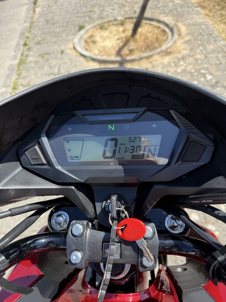 Honda CB 125 F com 5.270 kms