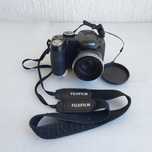 Aparat foto cyfro FUJIFILM FinePix S2950 8GB+torba-jak nowy InPost