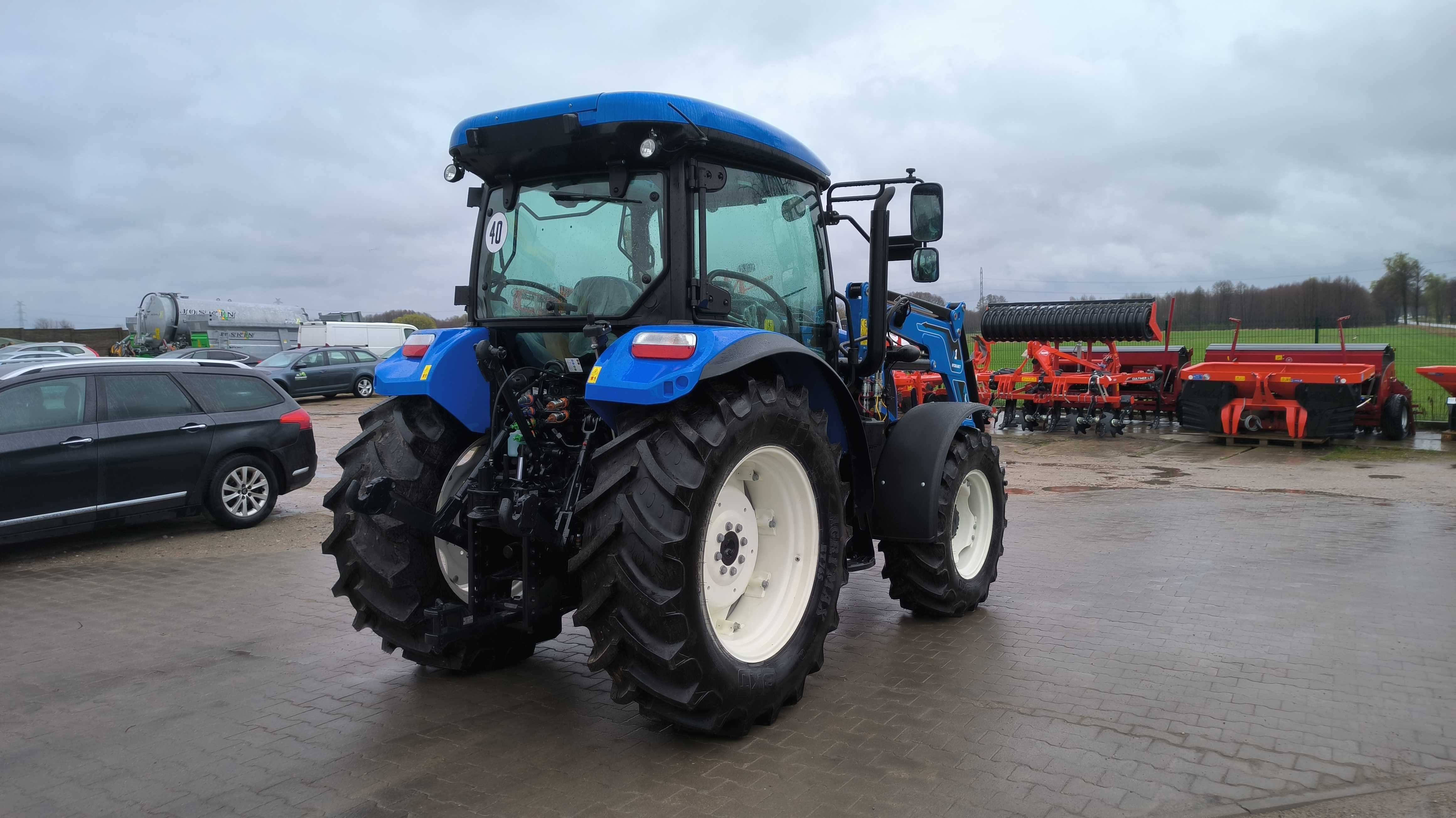 Ciągnik rolniczy New Holland T5.90 S z ładowaczem czołowym