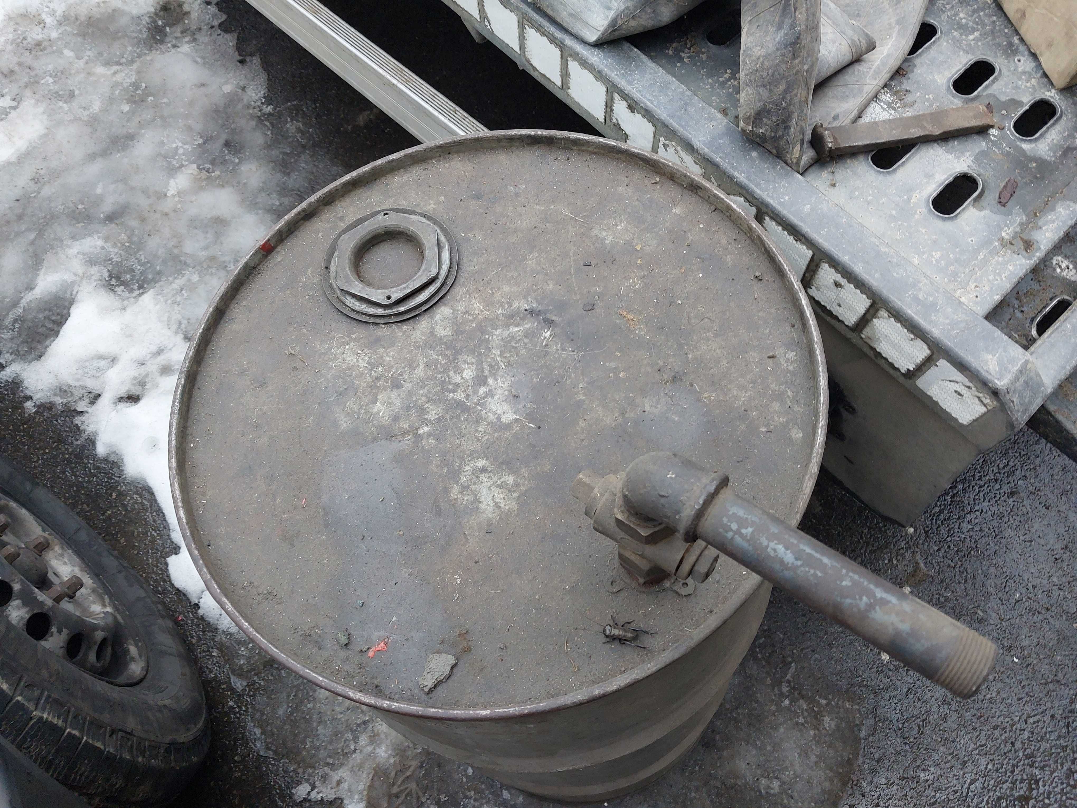 Beczka na Paliwo Na ropę Metalowa z Kranem 100L Ocynkowana