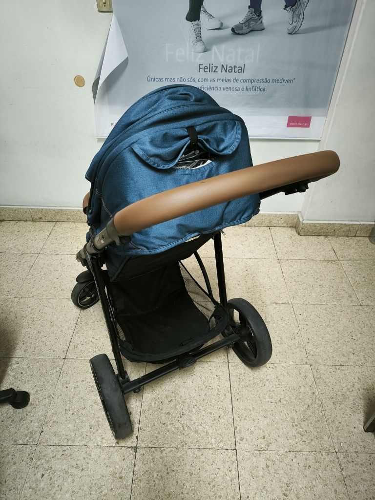 Carrinho bebé Pierre Cardan