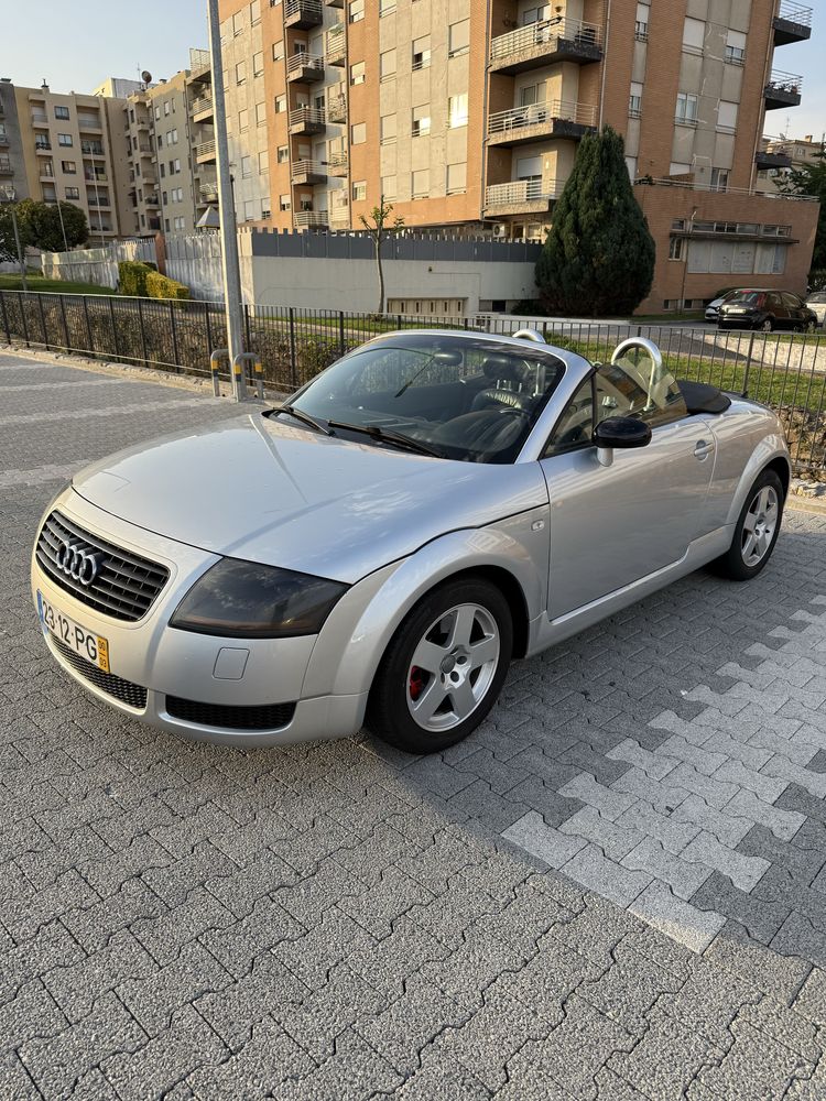 Audi TT mk1 roadster cabrio