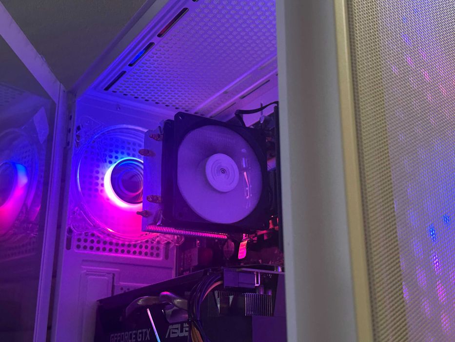 Komputer Gamingowy GTX 1660 Super 16GB RAM Ryzen 5 3600 Biały do Gier