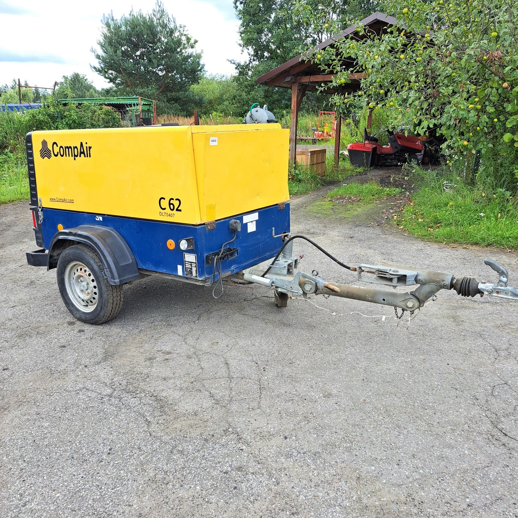 Kompresor śrubowy CompAir C62 2009 rok, 860mth