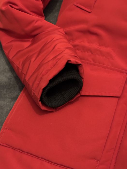 Kurtka zimowa parka damska czerwona Superdry rozmiar 36