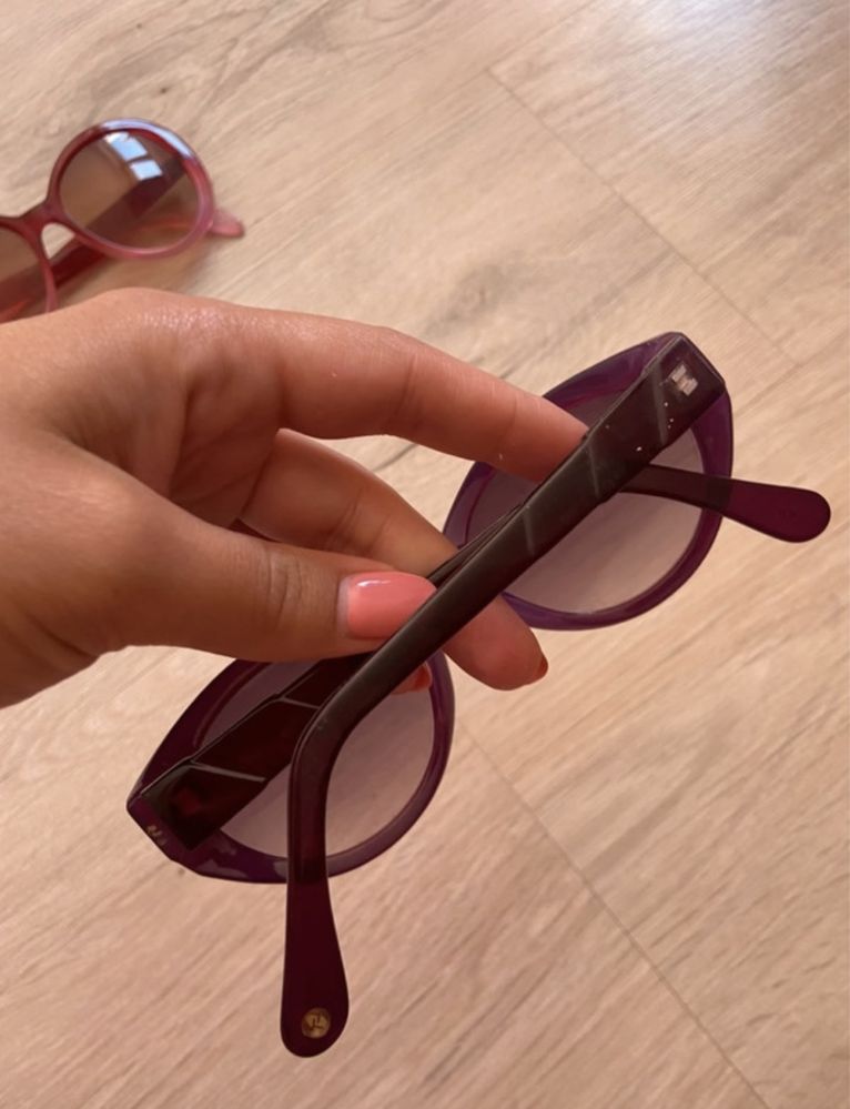 Fioletowe okulary przeciwsłoneczne