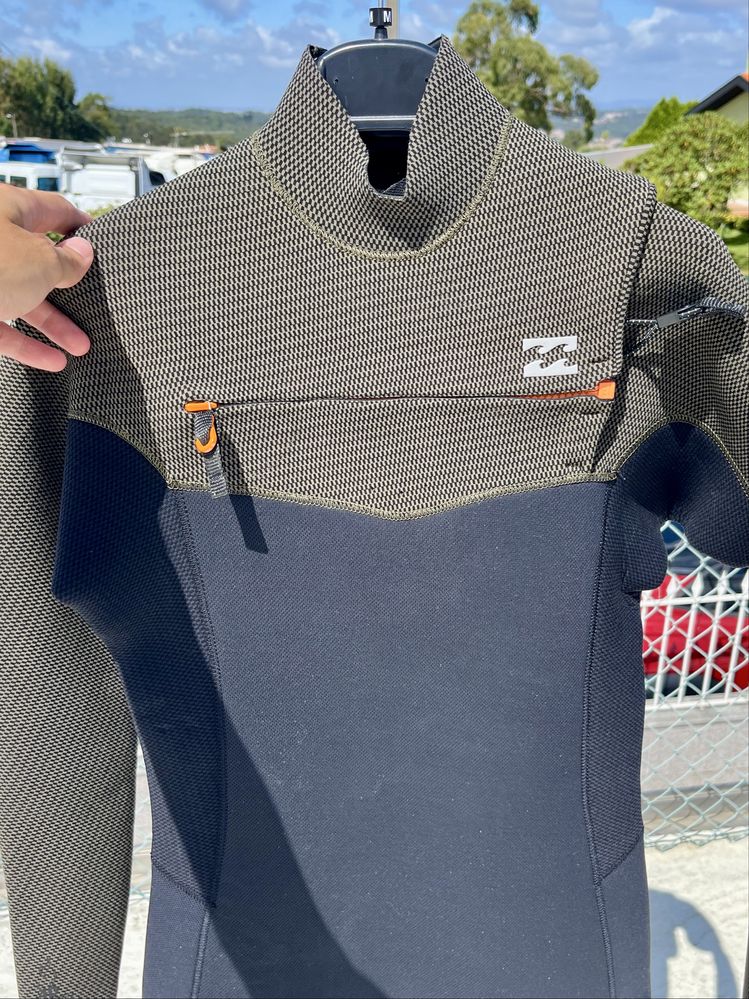 Fato Surf Billabong 403 Revolution CZ Surplus