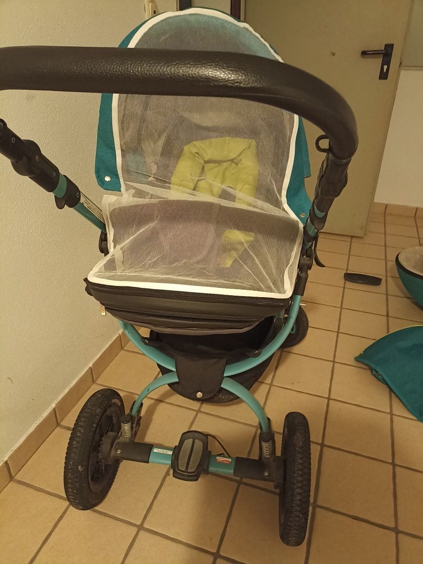 Sprzedam wózek 3w1 z adapterami