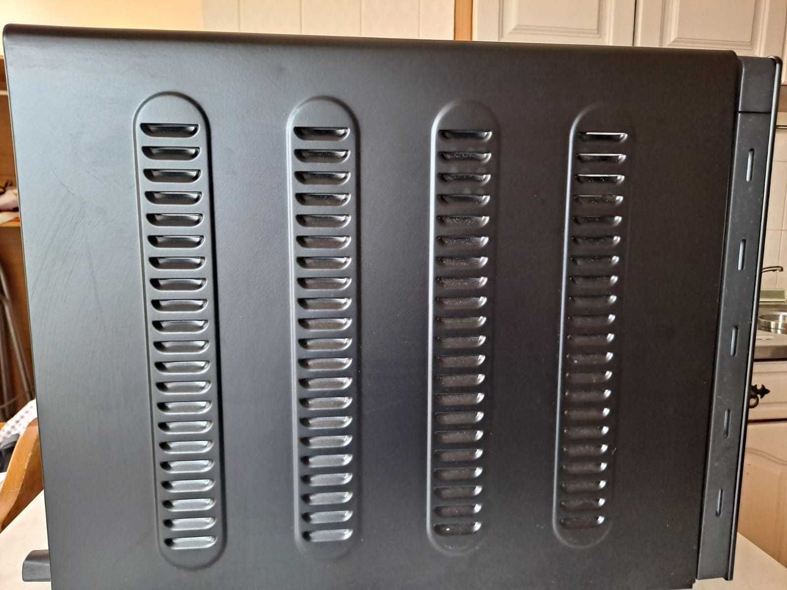 Mini forno c/ capacidade de 60L