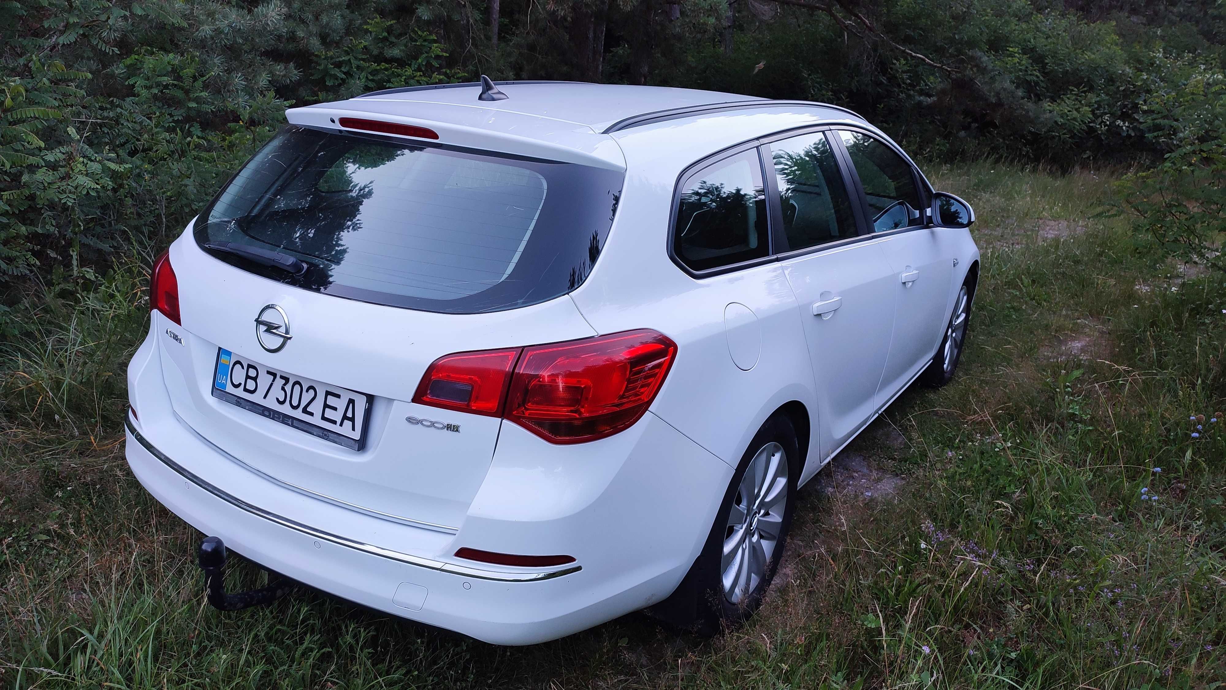 Opel Astra J Sport Tourer 1.7 CDTI 2012