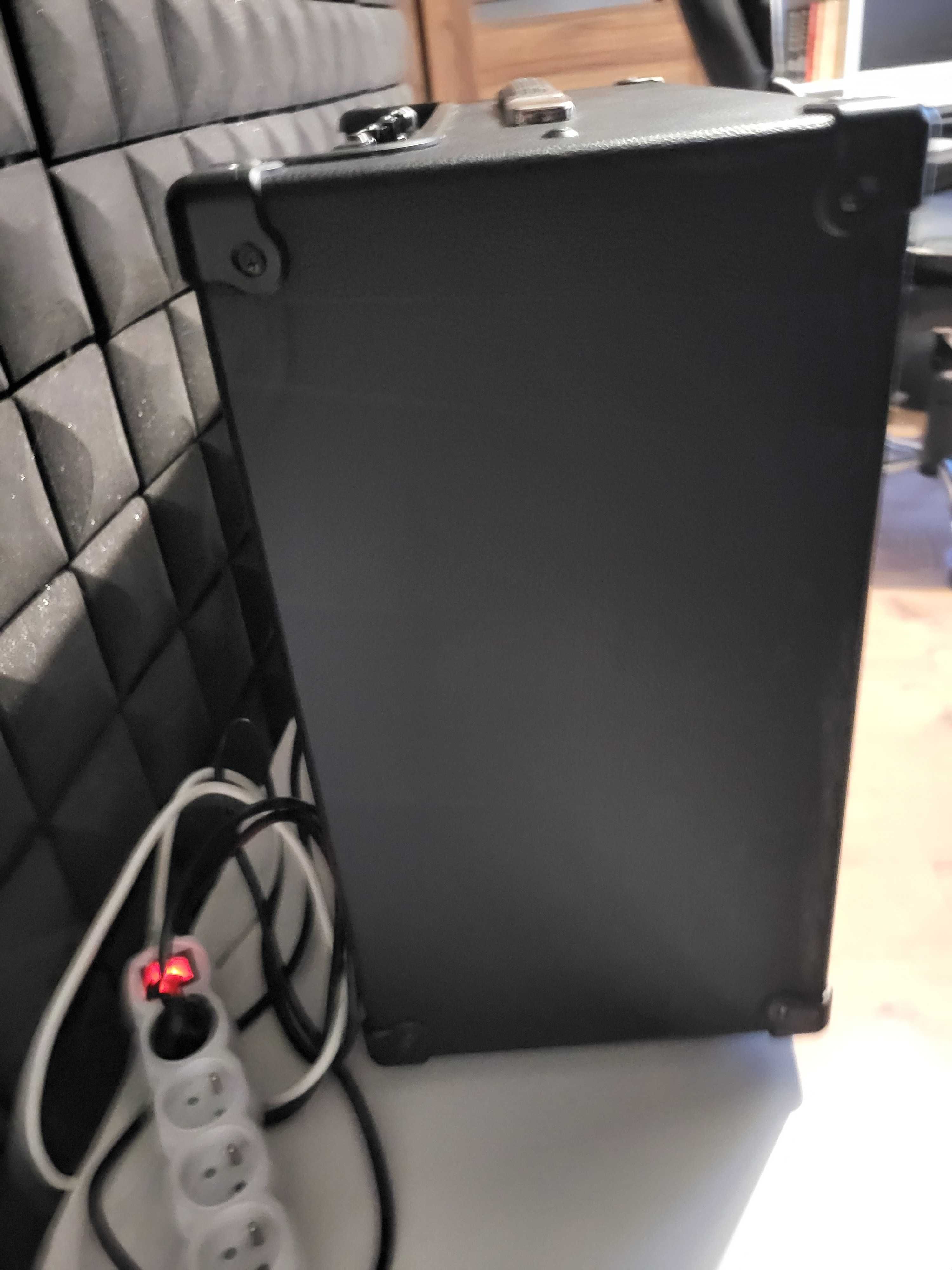 Line 6 Catalyst 100 + Footswitch